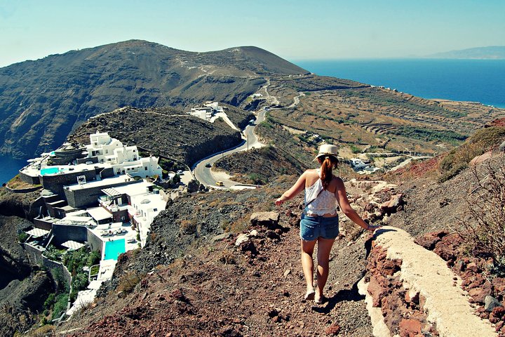 Santorini Caldera Walk Hiking Experience Fira-Oia