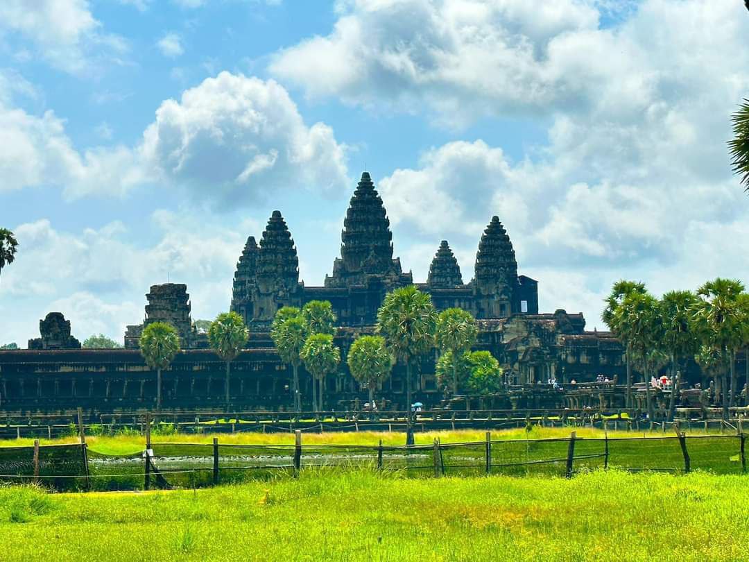 Private Angkor Wat Sunset Guide tour
